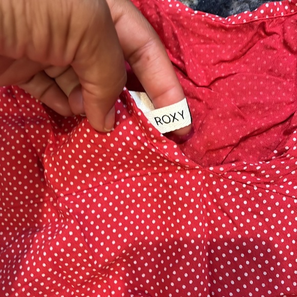 Reversible top that can be straight cut or vneck. - Picture 3 of 3